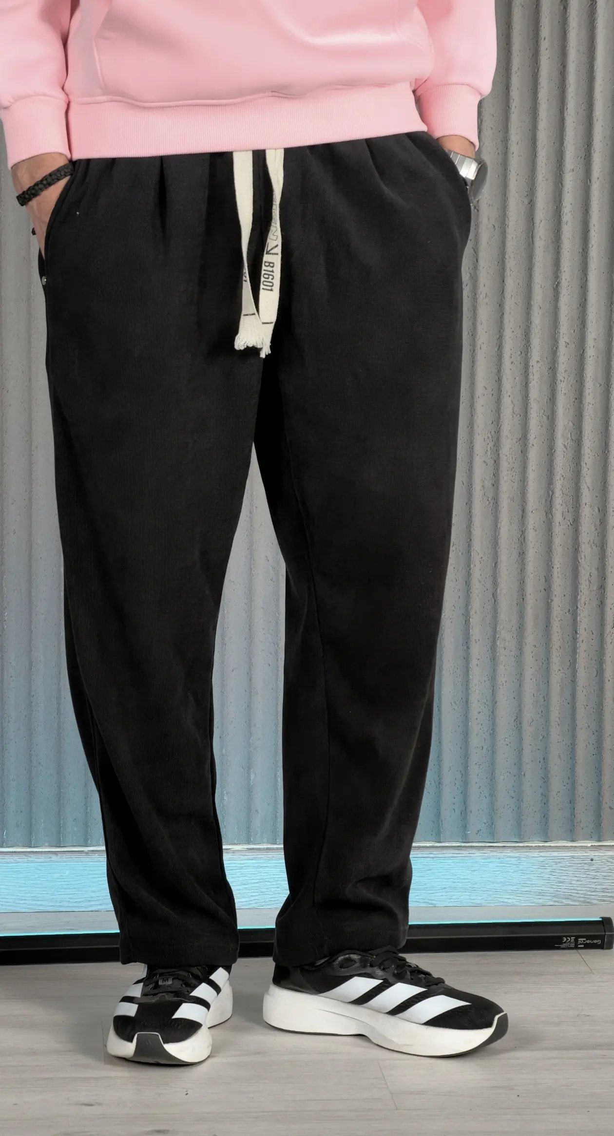 WIDE LEG SWEAT PANTS